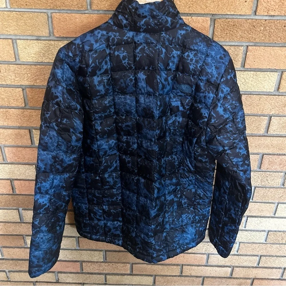The North Face Eco Packable Slim Fit Thermoball Jacket Blue Camo Print Men’s M